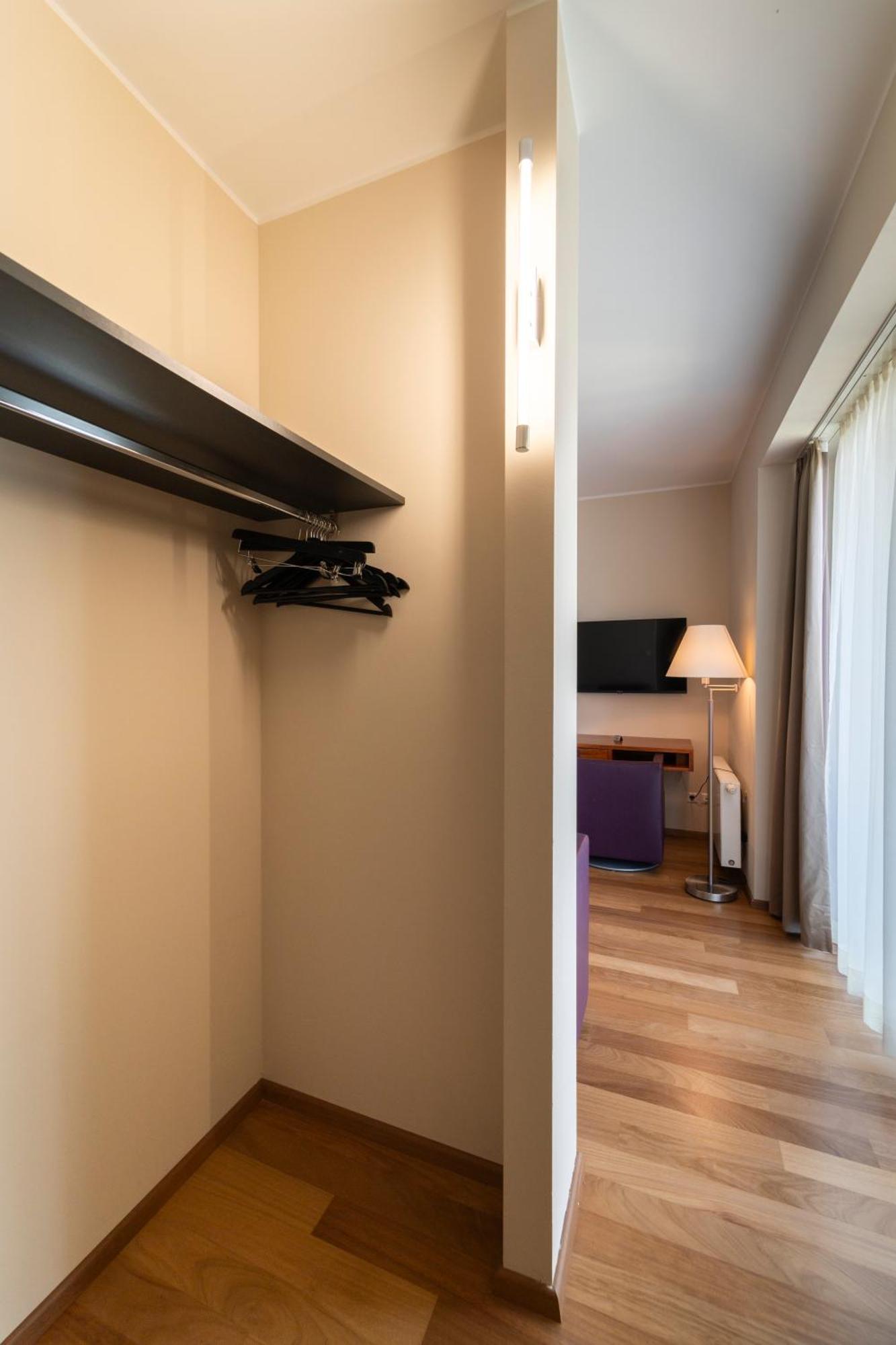 Pakat Suites Vienna Exterior photo