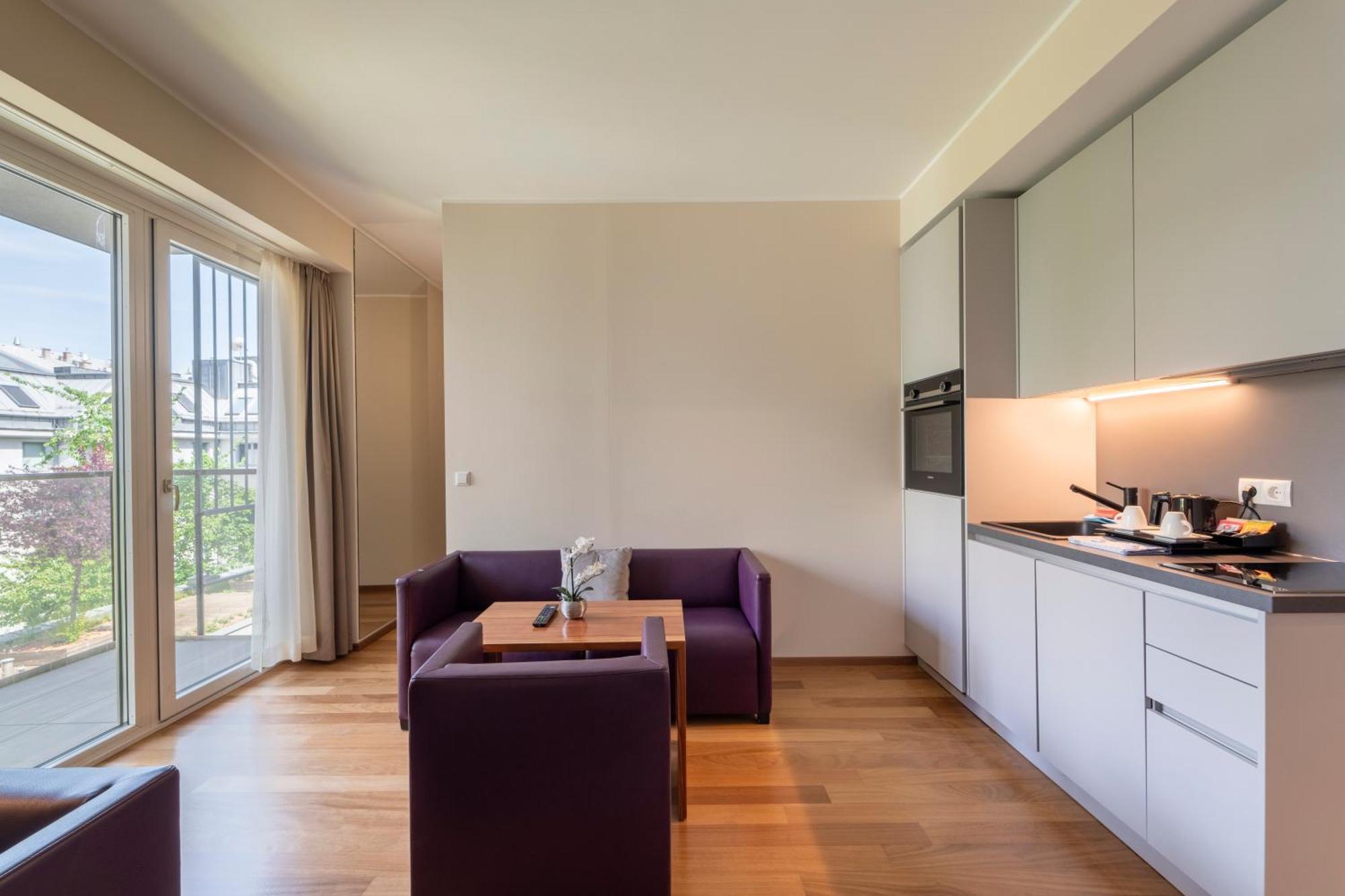 Pakat Suites Vienna Exterior photo